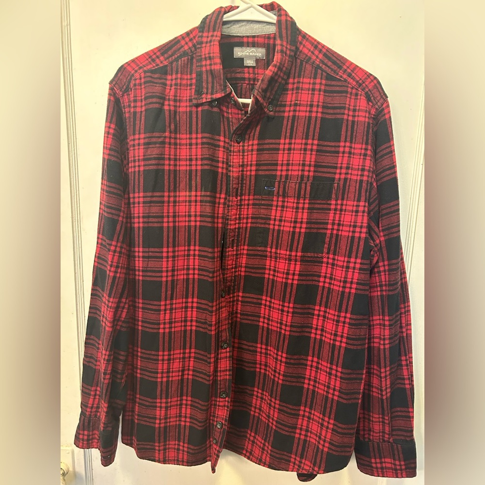 Eddie Bauer men’s L red and black flannel